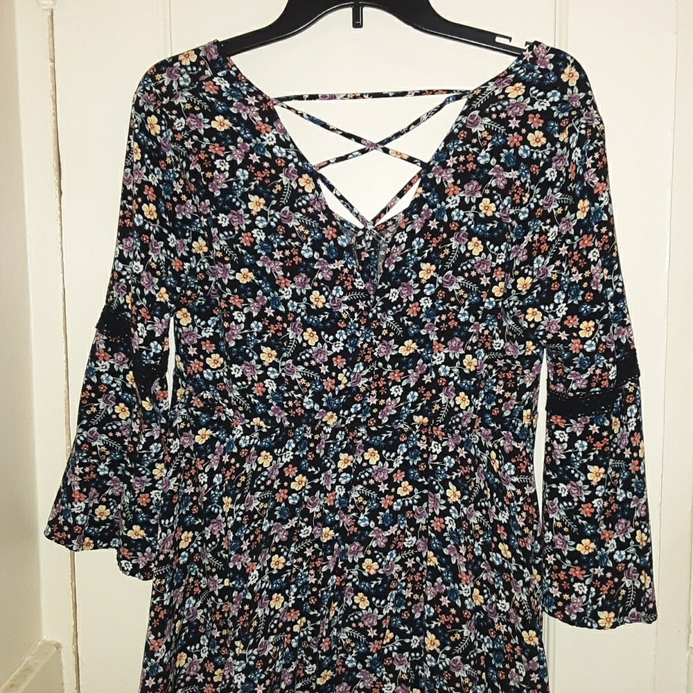 Top - Picture 4 of 4